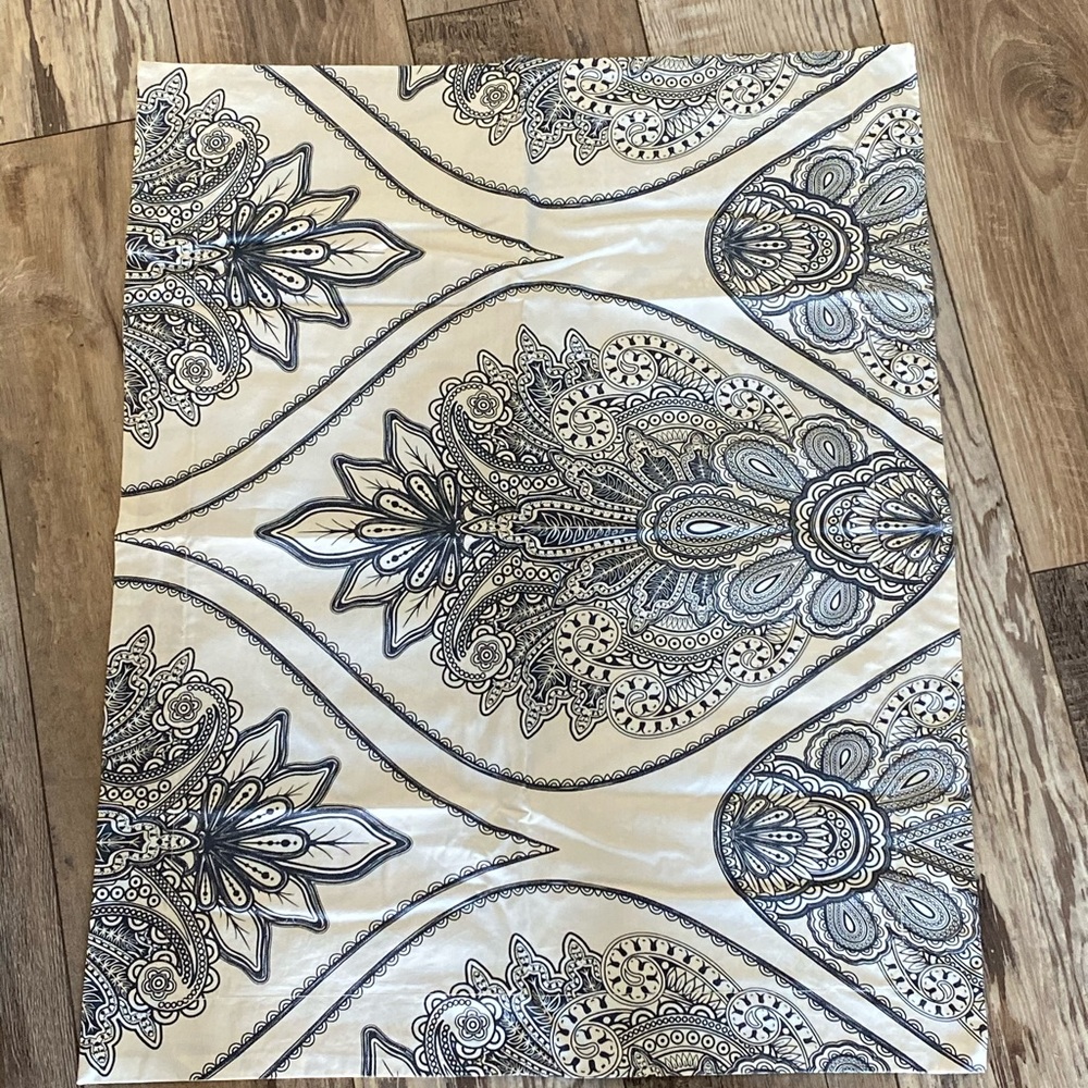 Pottery barn 4 Standard pillow cases